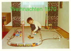 again Christmas 1970 - but who and where?